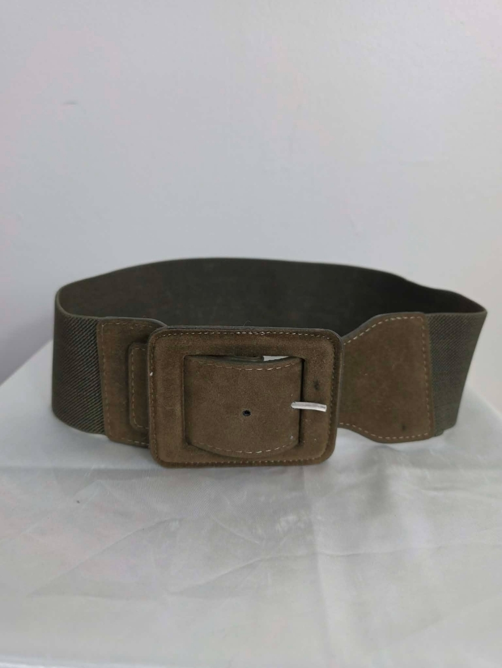 Classic Women's Stretch Canvas Belt in Olive with Suede Buckle